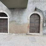 La Casa Della Luna Nel