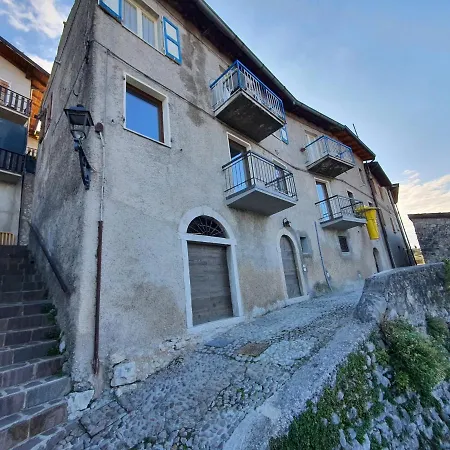 La Casa Della Luna Nel برنزوني سول جاردا