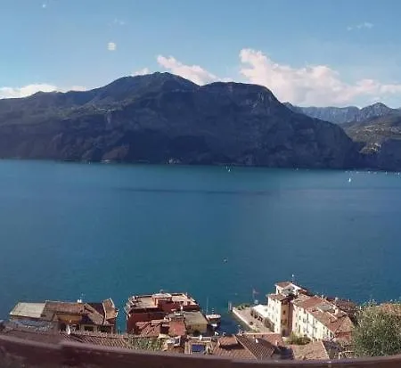 Daire La Casa Della Luna Nel Brenzone sul Garda