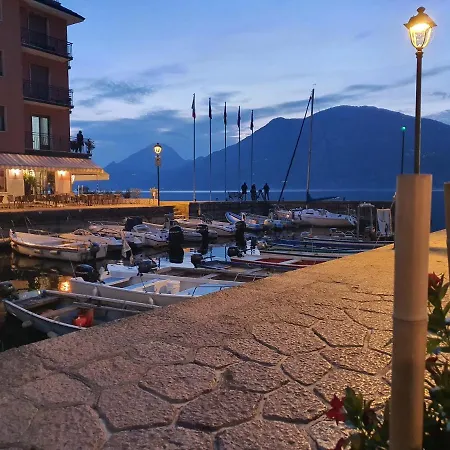 La Casa Della Luna Nel